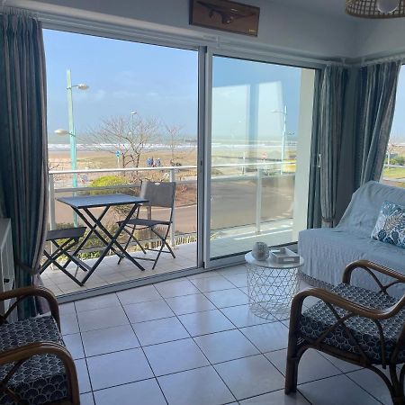 Appartement T2 Vue Mer Les Pieds Dans L'Eau Avec Parking Prive Сен-Жан-де-Мон Екстер'єр фото